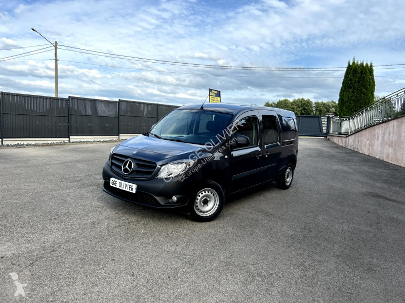 Véhicule utilitaire Mercedes Mixto Extra Long...