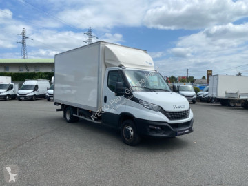 Fourgon utilitaire Iveco