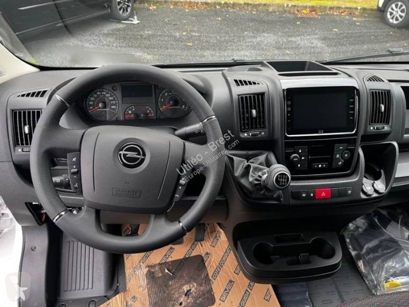 Véhicule utilitaire Opel