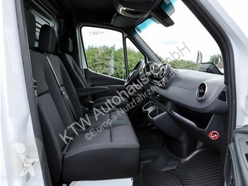 Veículo utilitário Mercedes 317...