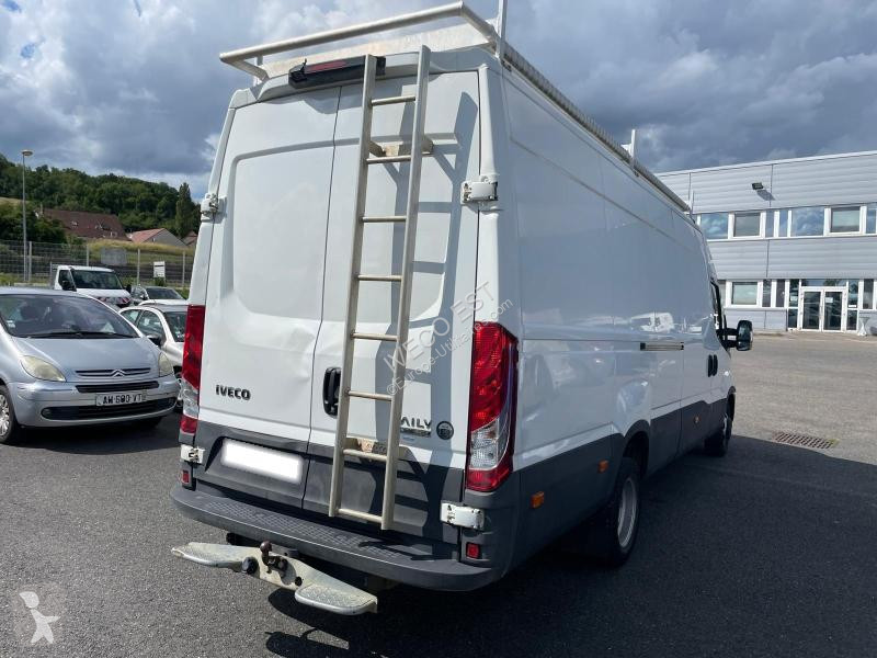 Véhicule utilitaire Iveco 35C Fg 35C16 V16...