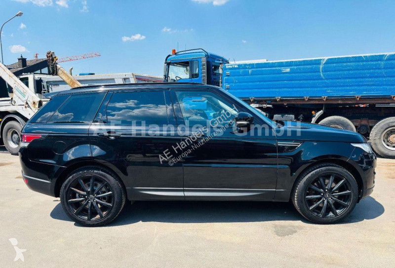 عربة نفعية Land Rover