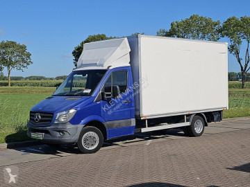 Fourgon utilitaire Mercedes