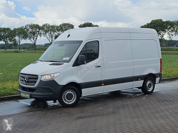 Caja cerrada Mercedes
