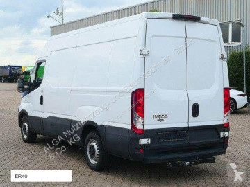 Furgoneta mediana Iveco