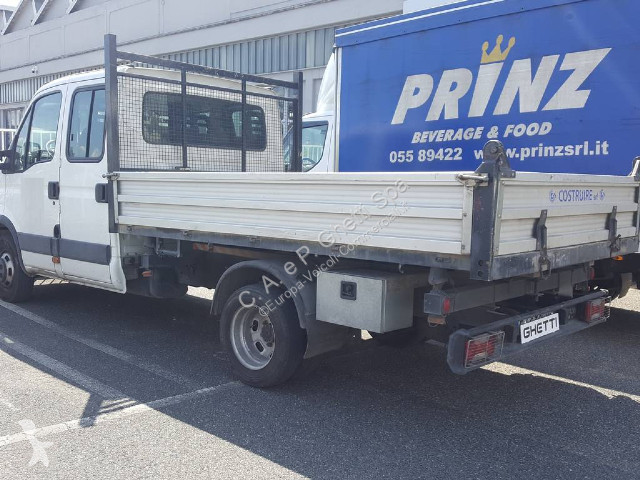 Véhicule utilitaire Iveco Daily 35C11 D