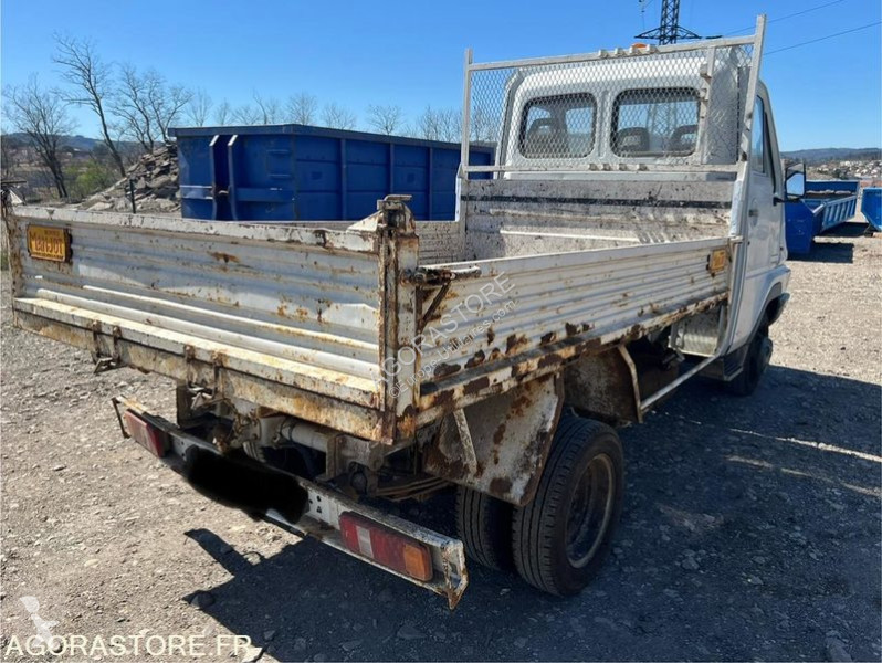 Furgoneta Renault B80