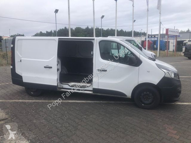 Véhicule utilitaire Nissan Kastenwagen