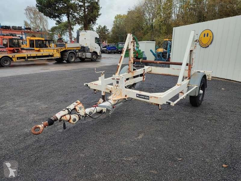Véhicule utilitaire PORTE TOURET
