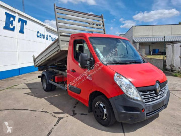 Utilitaire plateau ridelles Renault
