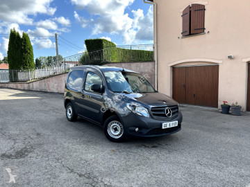 Furgoneta Mercedes