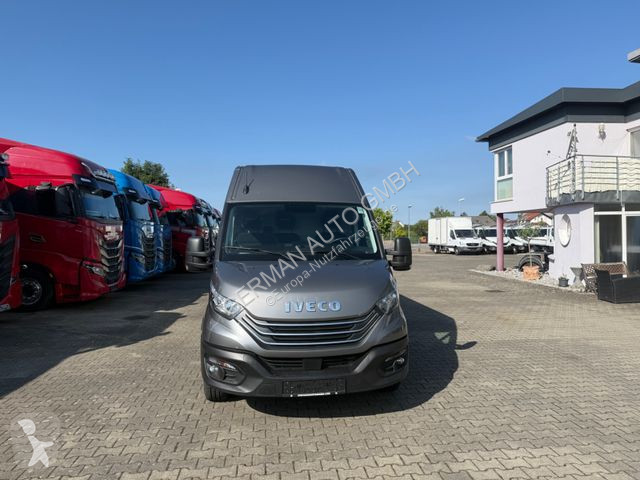Autoutilitară Iveco 35S18H8V L4H2 Hi-Matic