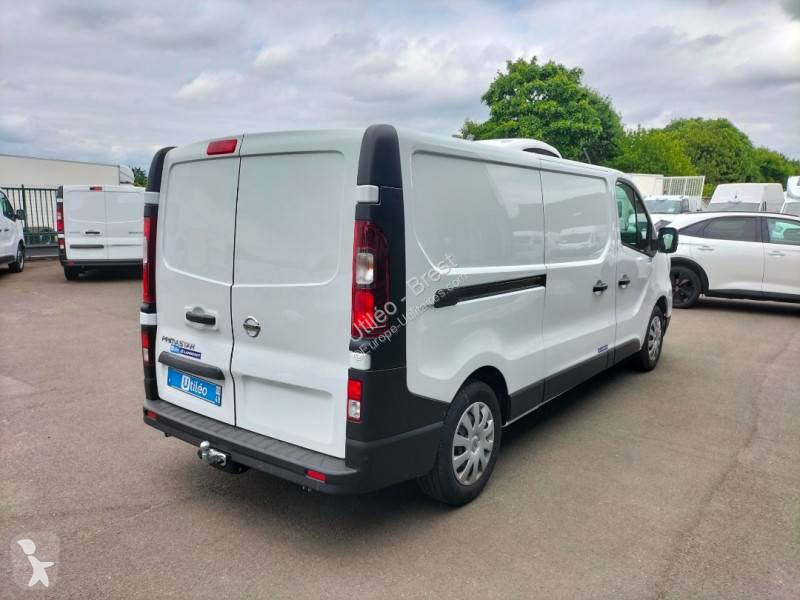 Véhicule utilitaire Nissan