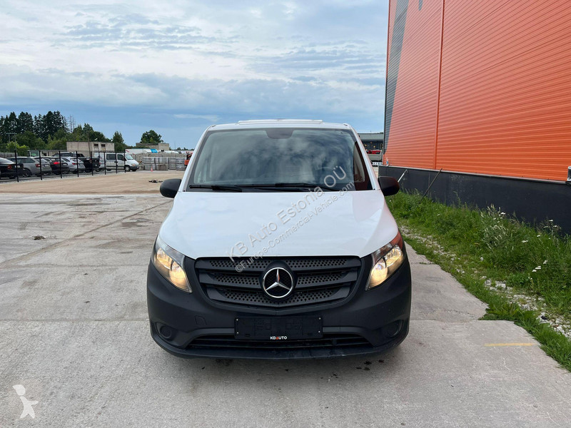 Autoutilitară Mercedes NEOS 100 Vito