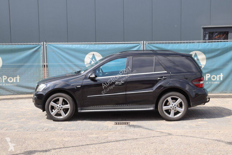 Véhicule utilitaire Mercedes 4 MATIC M-Klasse