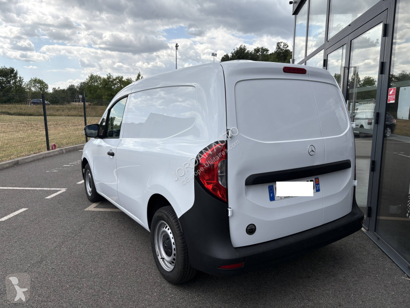 Véhicule utilitaire Mercedes (420) 110 CDi...