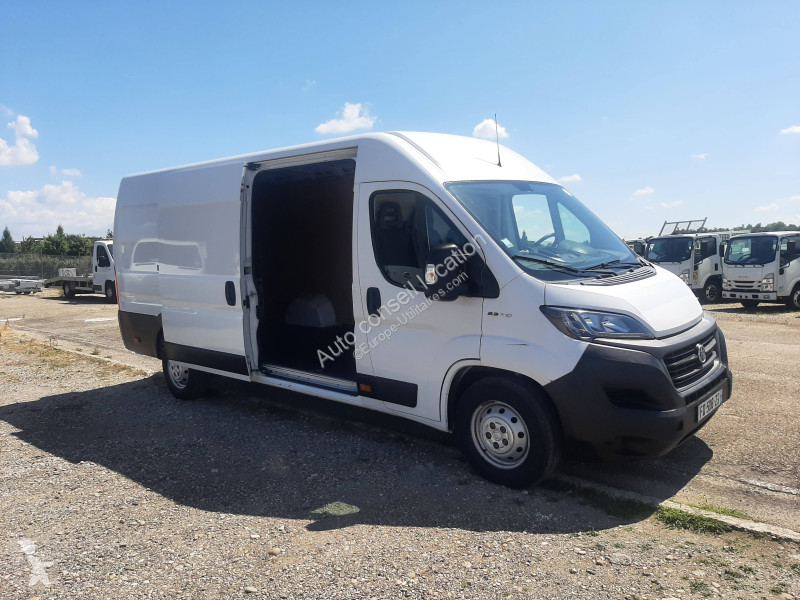 Véhicule utilitaire Fiat L4 H2 2.3 MTJ 140 PACK...