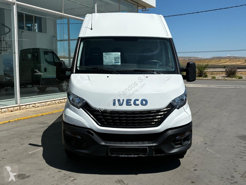 Furgoneta Iveco 35S14 16m3