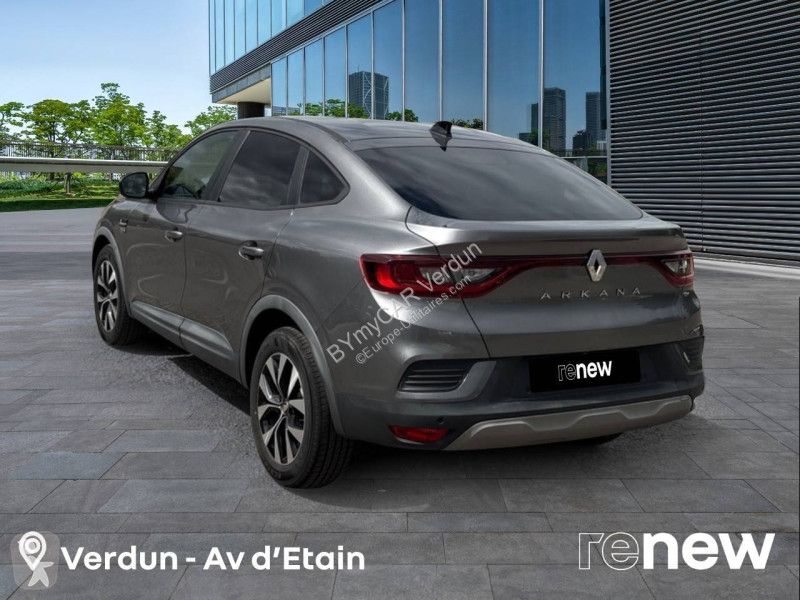 Véhicule utilitaire Renault Arkana mild hybrid...