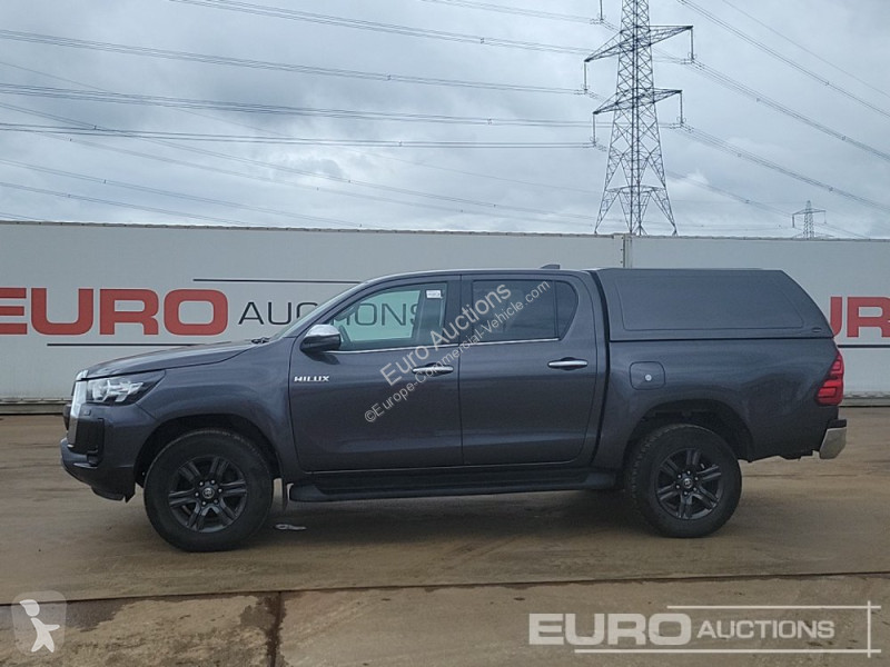 Véhicule utilitaire Toyota Hilux