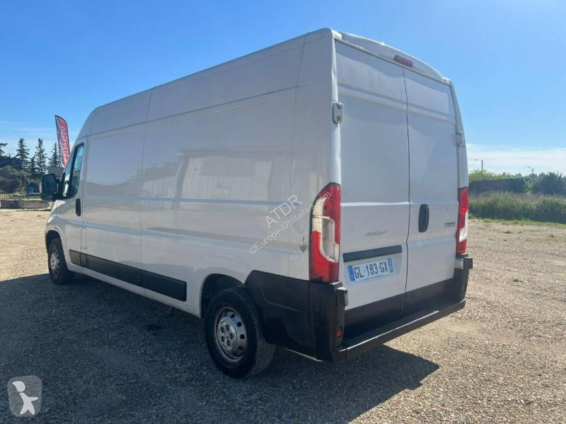 Véhicule utilitaire Peugeot