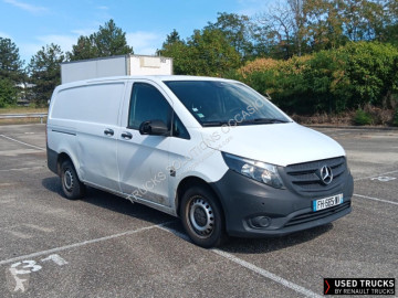 Fourgon utilitaire