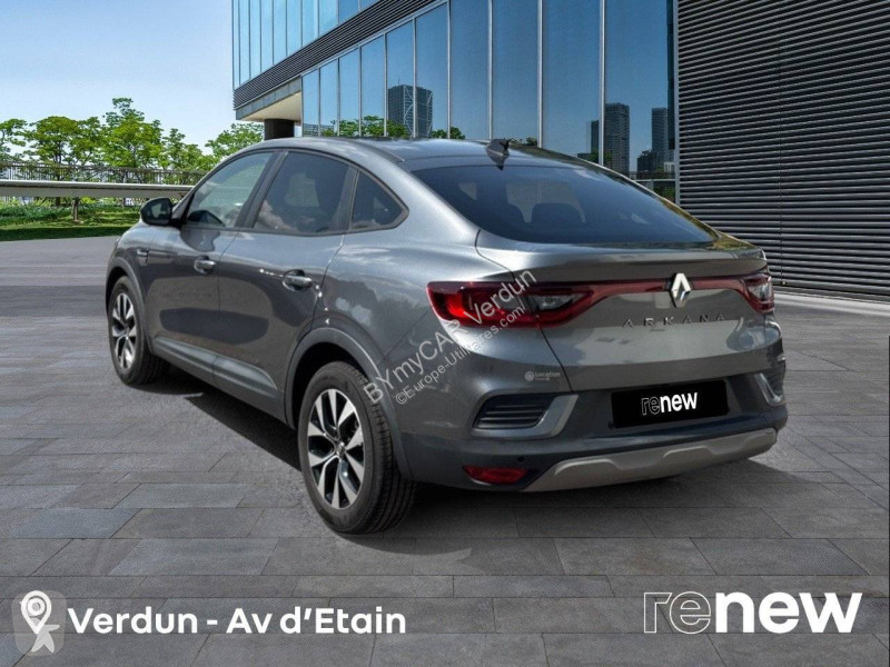 Véhicule utilitaire Renault Arkana mild hybrid...
