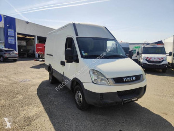 Furgoneta mediana Iveco
