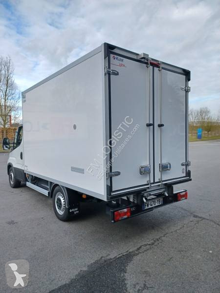 Furgoneta Iveco