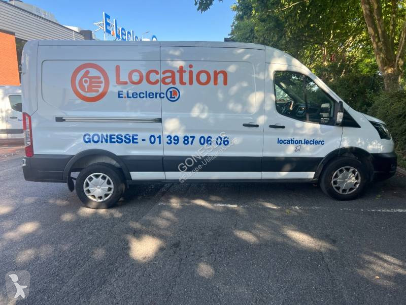 Véhicule utilitaire Ford