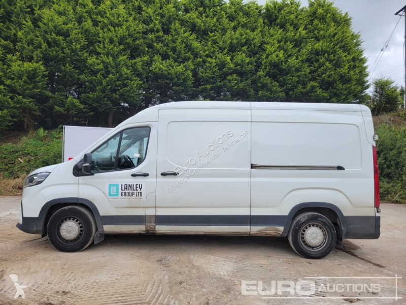 Véhicule utilitaire Maxus 9