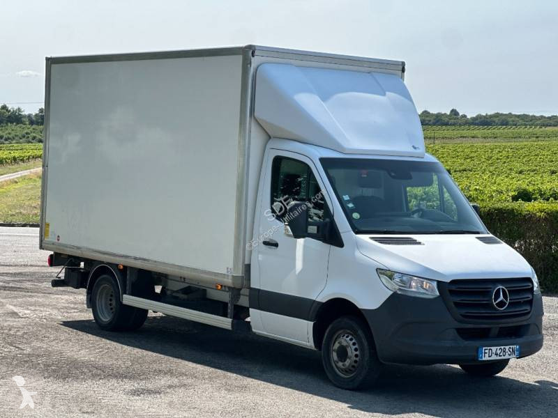 Véhicule utilitaire Mercedes