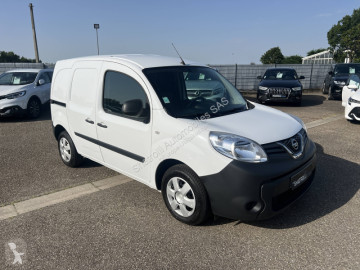 Fourgon utilitaire Nissan