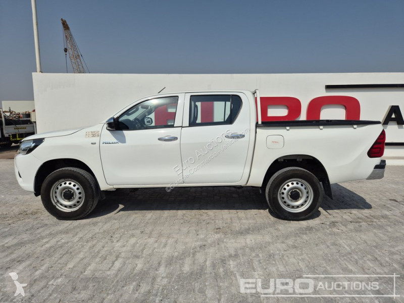Furgoneta Toyota Hilux DLX