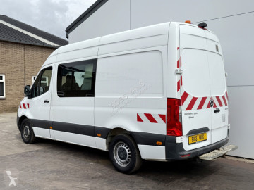 Fourgon utilitaire Mercedes
