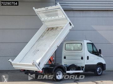 Con volquete Iveco