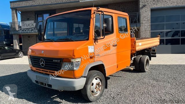 Véhicule utilitaire Mercedes 818 DK Kipper...