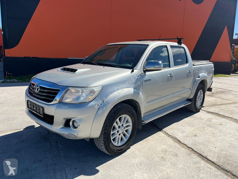 Véhicule utilitaire Toyota 4x4 Hilux