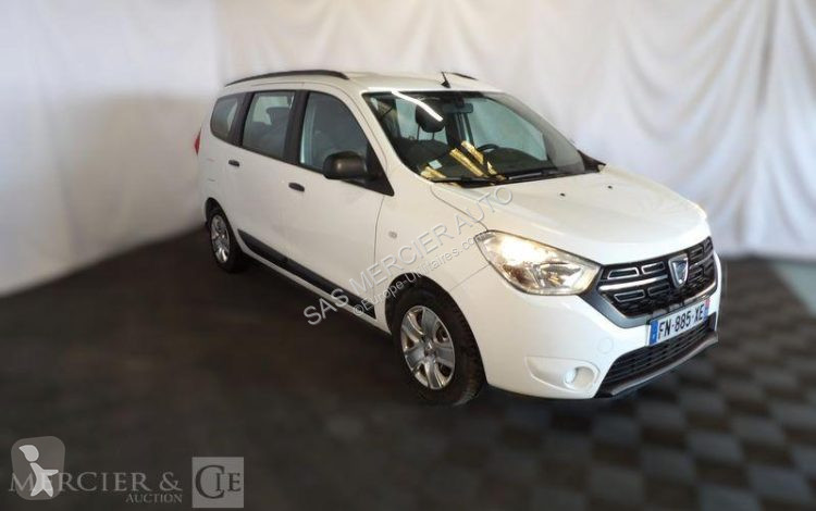 Véhicule utilitaire Dacia