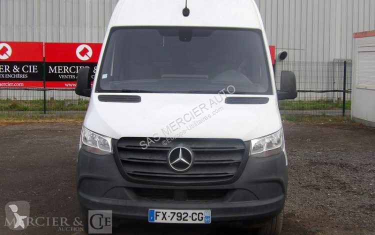 Véhicule utilitaire Mercedes clc