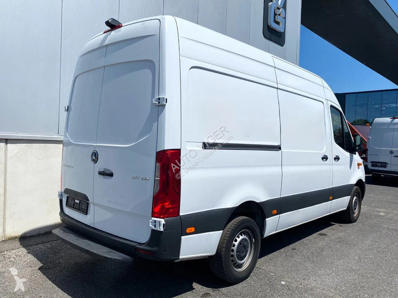 Furgoneta Mercedes 317...