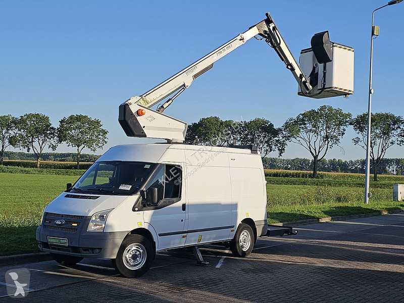 Furgoneta Ford 350 Versalift hoogwerker
