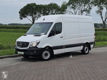 Caja cerrada Mercedes