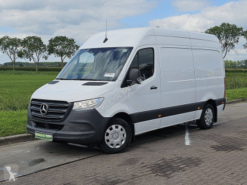 Caja cerrada Mercedes