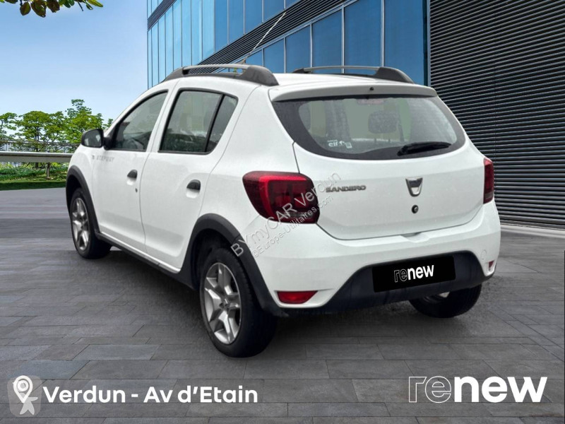 Veículo utilitário Dacia Sandero SCe 75