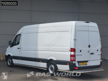 Fourgon utilitaire Mercedes