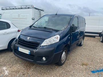 Fourgon moyen Peugeot