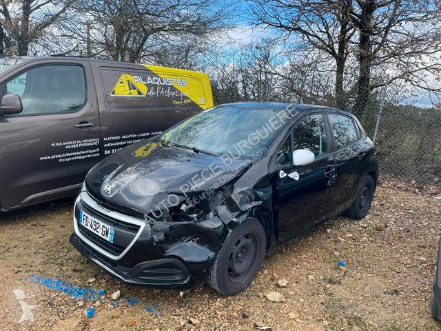 Furgoneta Peugeot 1.2i PureTech 68 Like / FD492