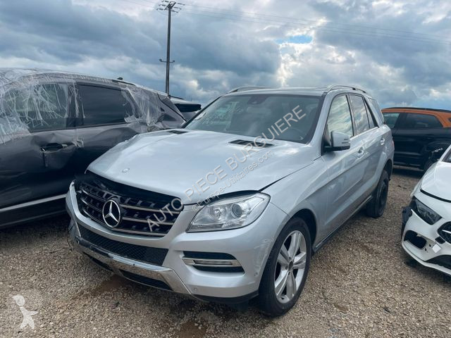 Véhicule utilitaire Mercedes Classe M ML...