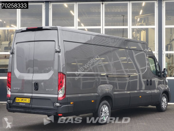 Caja cerrada Iveco nueva